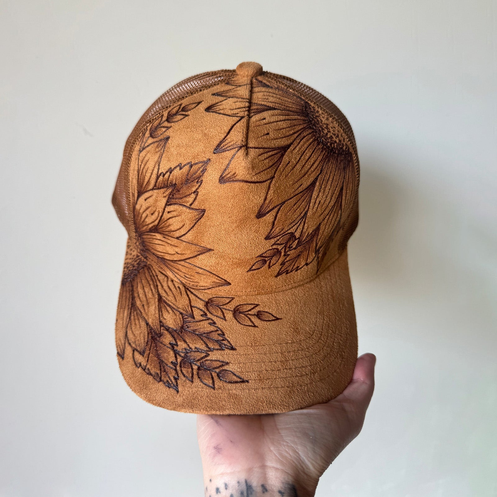 Rustic Leaf – Camel