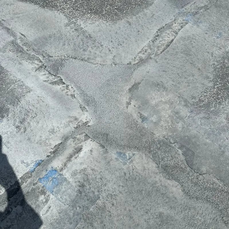 Asphalt Magic Crack Filler 2 lb. Bottle- High-Performance Filler for Driveways, Parking Lots, and Roads - Prevents Water Intrusion!! Repair