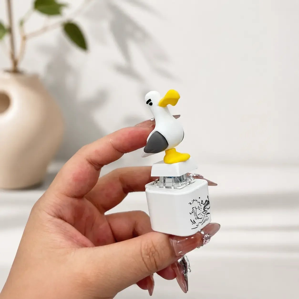 🐦 😂Seagull "MINE!" Sound Button Keychain – Real Sound & LED Light Fun Gift